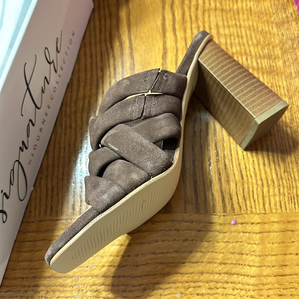 Journee Collection Signature Lyddie Brown Block Heel Sandal Size 7 - Picture 3 of 5